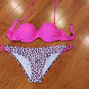 New bikini‎